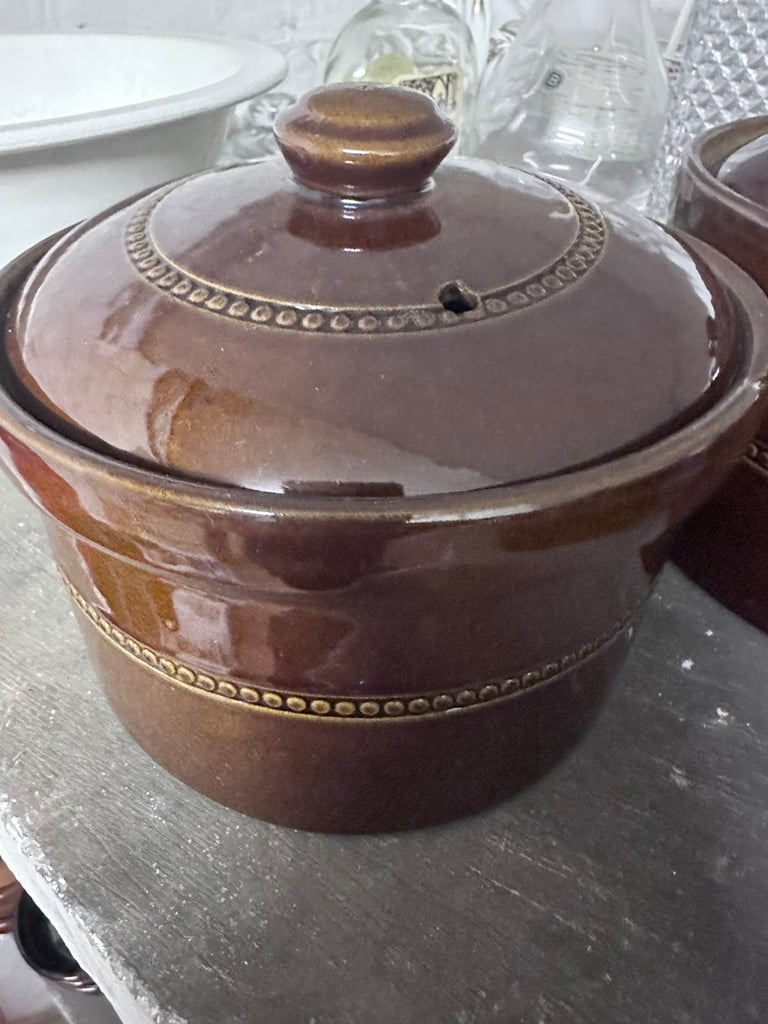 Ceramic casserole pie lidded pots - set of 4