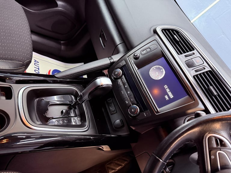 2017 Renault Kadjar 1.5 dCi Dynamique S Nav EDC Euro 6 (s/s) 5dr HATCHBACK Diesel Automatic