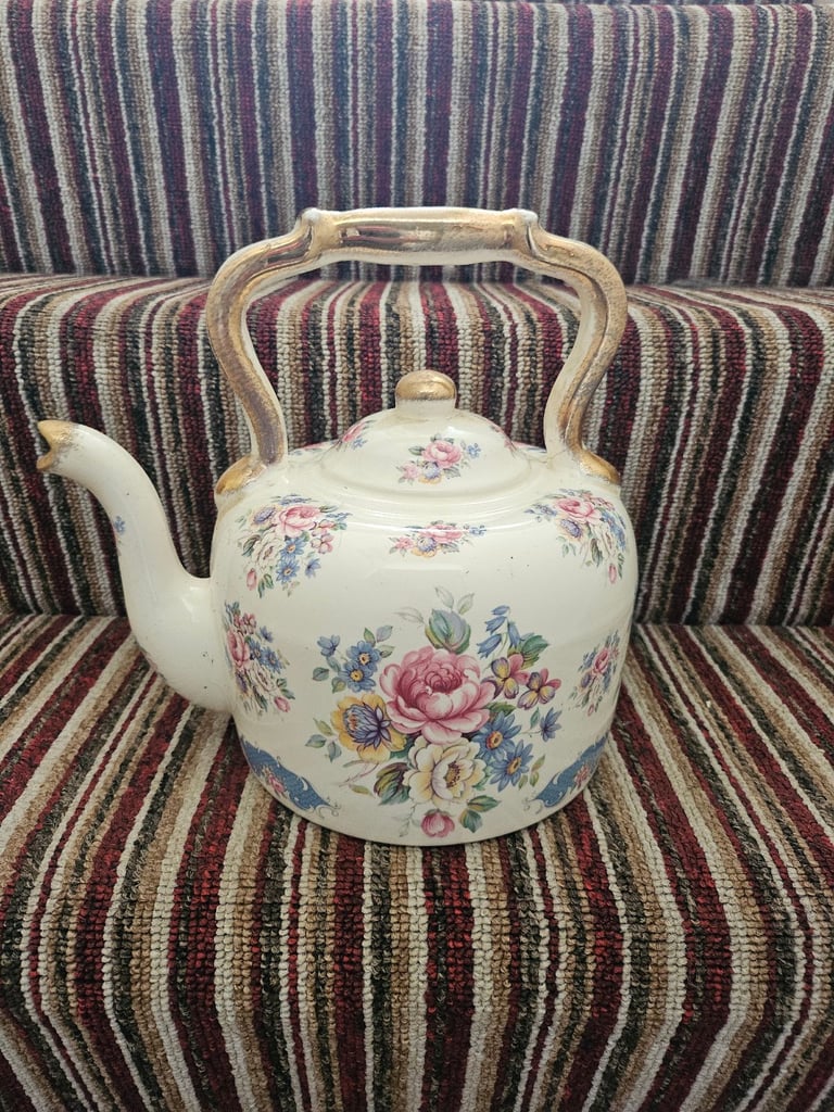 image for Kettle ornament 