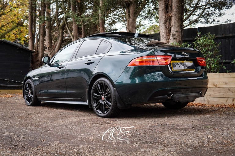 2016 Jaguar XE 2.0 XE R-Sport i Auto 4dr Saloon Petrol Automatic