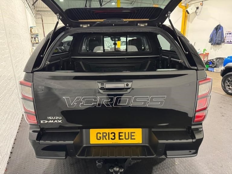 2025 Isuzu D-Max 1.9 V-Cross Double Cab 4x4 Auto Automatic Pick Up Diesel Automatic