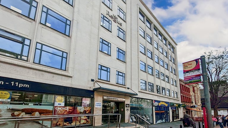 Brighton - BN1 3XF, Open plan office space for 15 people at Queensberry House