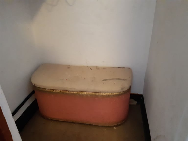 Lloyd loom bedroom set