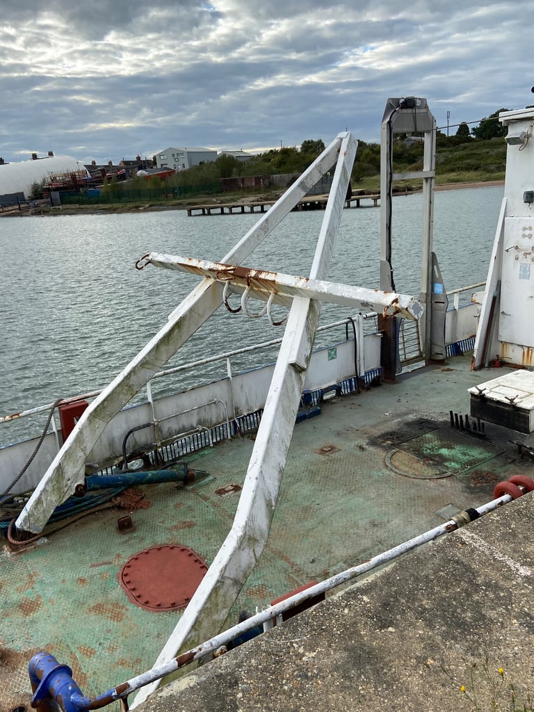 Hydraulic A frame from a ship