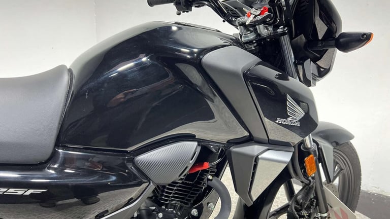 Honda CB 2022 VERY CLEAN LOW MILEAGE 2K 125CC COMMUTER LEARNER BIKE