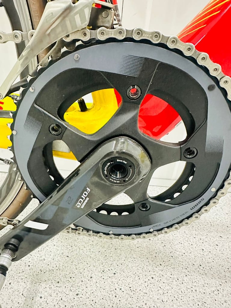 RALEIGH TEAM MILITIS Size/M Full Carbon Road Bike 