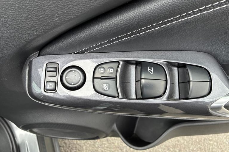 2023 Nissan Juke 1.6 Hybrid N-Connecta 5dr Auto Automatic Hatchback Hybrid Automatic