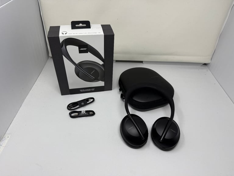 Bose Noise Cancelling Headphones 700