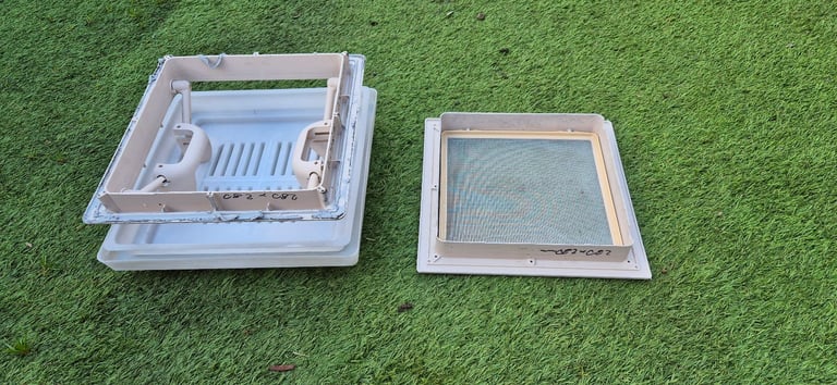 Skylights for camper caravan motorhome boat 400x400 and 280x280mm.