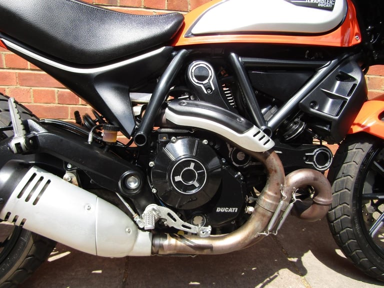 DUCATI SCRAMBLER 800 IN FANSASTIC CONDITION,VERY LOW MILES, AS ORIGINAL! 2019