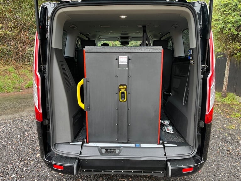  Ford Tourneo Custom 2.0 EcoBlue 130ps Titanium WHEELCHAIR ACCESSIBLE VEHICLE 4