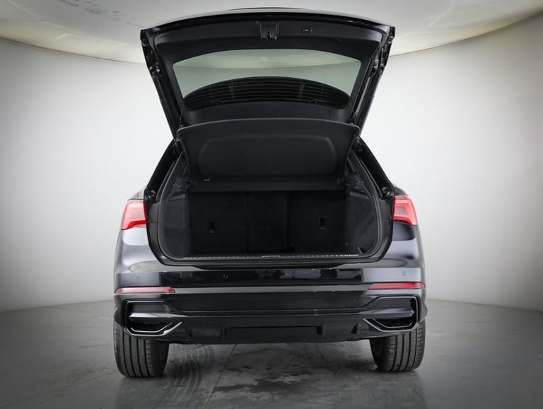 2022 Audi Q3 1.5 TFSI CoD 35 Black Edition SUV 5dr Petrol Manual Euro 6 (s/s) (150 ps) Petrol Manual