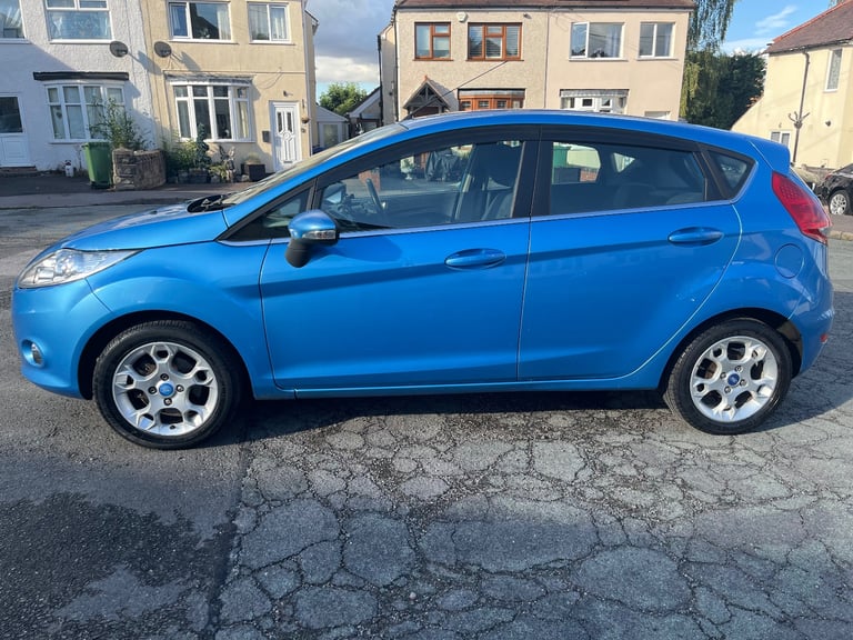 Ford, FIESTA, Hatchback, 2011, Manual, 1242 (cc), 5 doors
