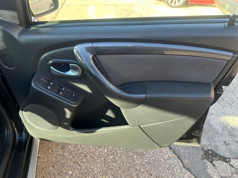 2017 Dacia Duster 1.2 TCe Prestige Euro 6 (s/s) 5dr HATCHBACK Petrol Manual