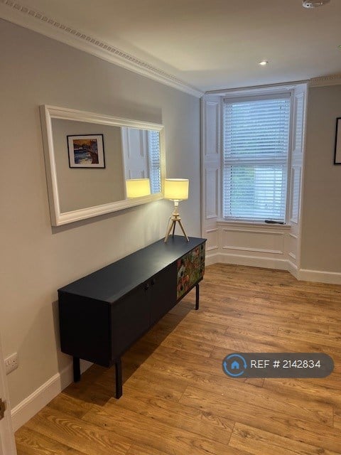 4 bedroom flat in George Street, Oban, PA34 (4 bed) (#2142834)