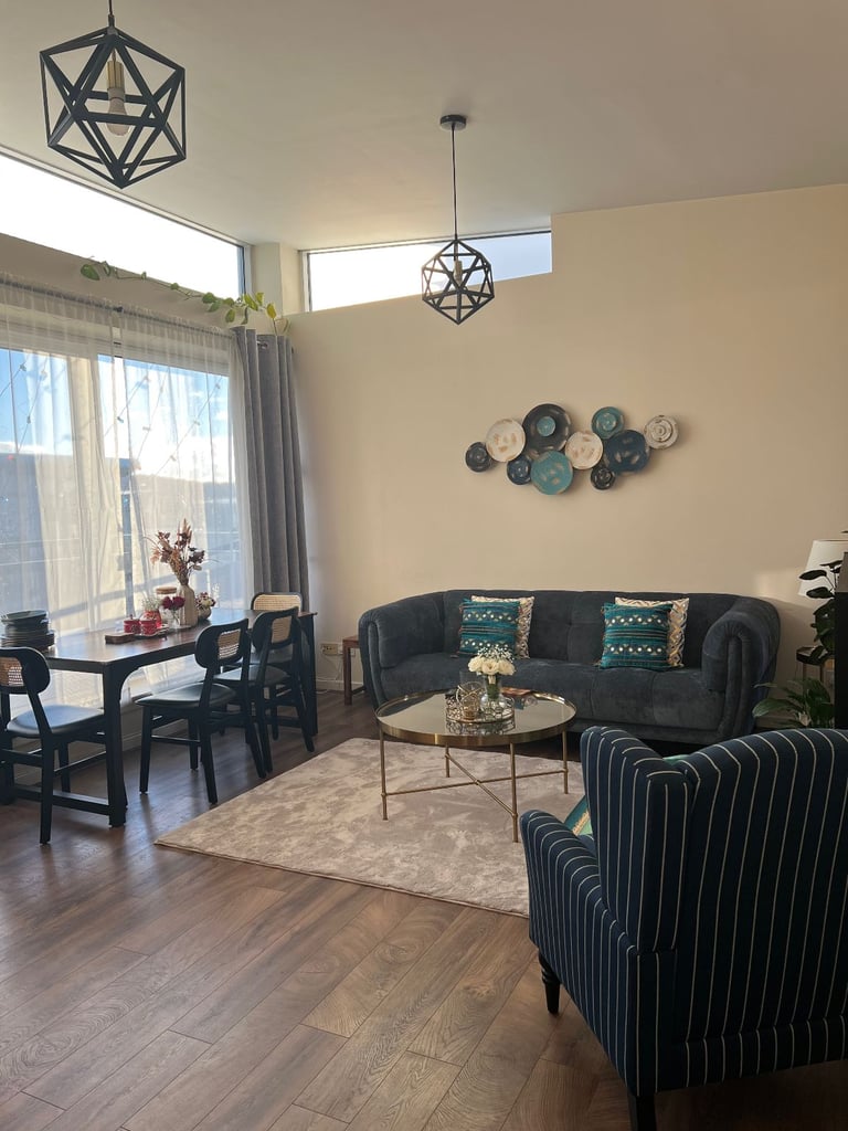 Double Room in a stylish penthouse | Edinburgh North