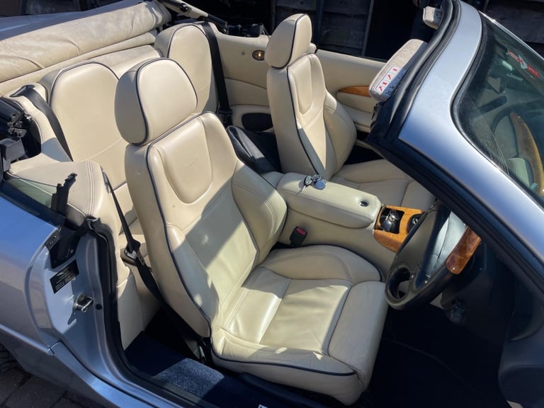 2001 Aston Martin DB7 5.9 Volante 2dr CONVERTIBLE Petrol Automatic