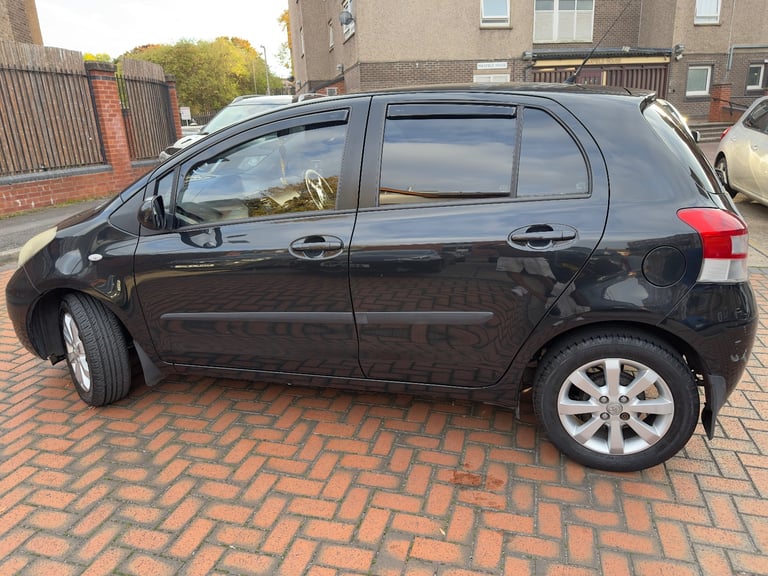 Toyota, YARIS, Hatchback, 2011, Semi-Auto, 1329 (cc), 5 doors