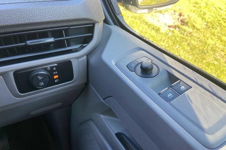 2025 Volkswagen Transporter 2.0 TDI 150 Commerce Plus Van Van Diesel Manual