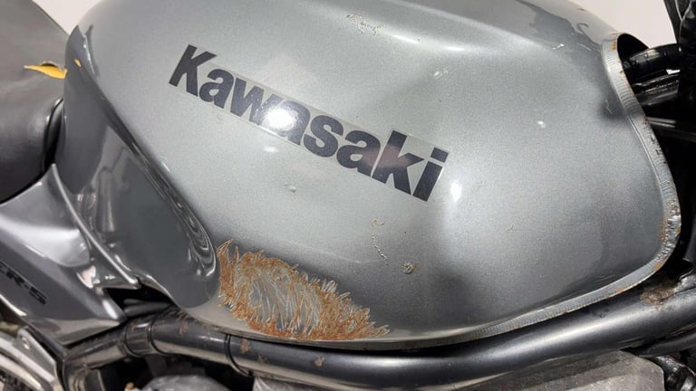 Kawasaki Er 2000 12K GOOD RUNNING PROJECT BIKE 500CC NAKED A2