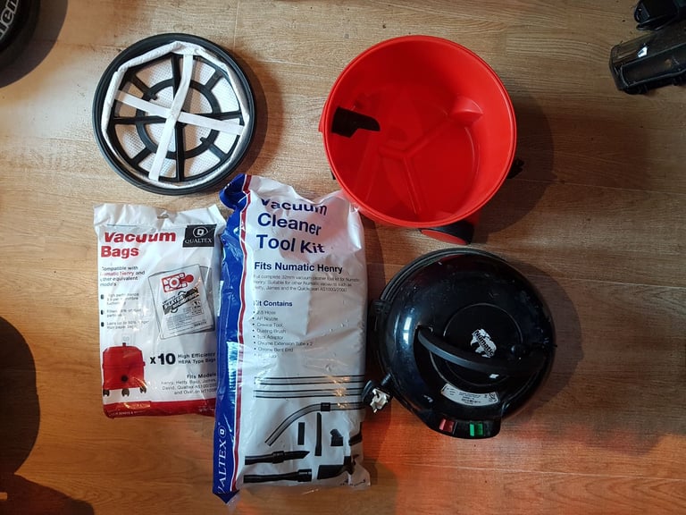 henry hoover 2 speed new 3 Metre Hose new Brushes new Rods Kit 10 Bags new filte