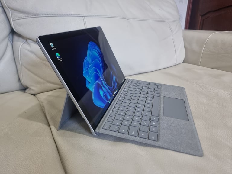 Microsoft Surface Pro 5. i7 7660U, 16GB RAM, 1TB NVME.