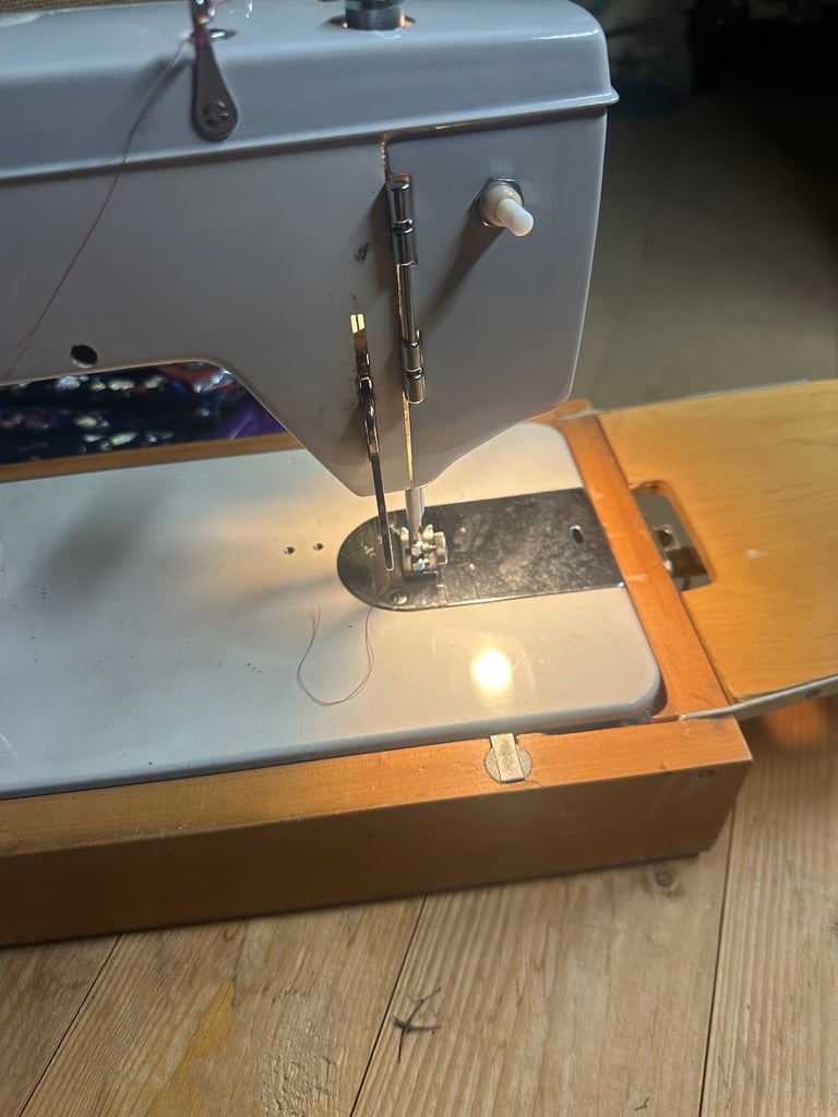 Vintage necchi sewline 20 sewing machine