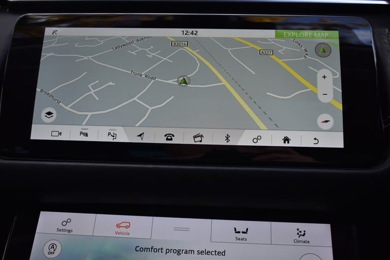 2017 Land Rover Range Rover Velar HSE+MEGA SPECIFICATION!!! Estate Diesel Automatic