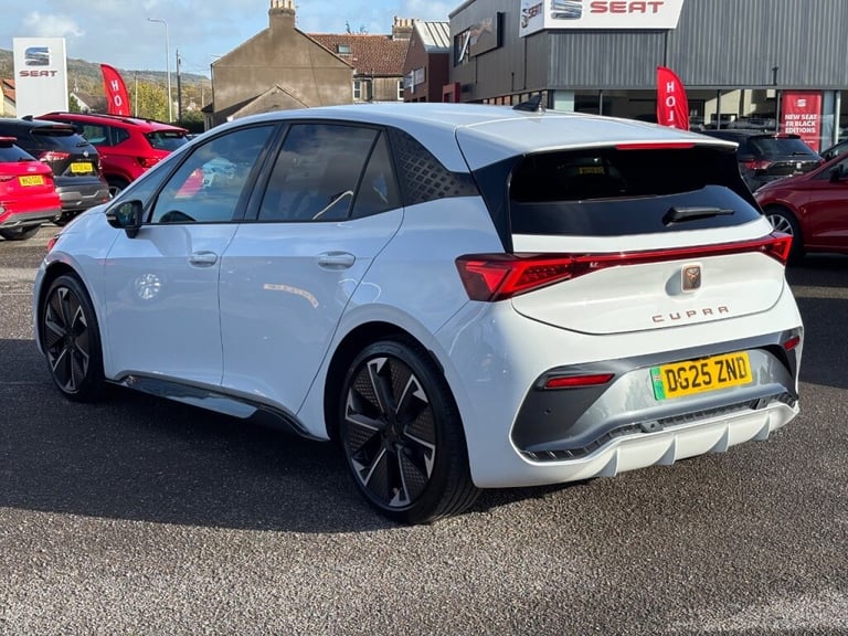  Cupra Born 170kW e-Boost V3 59kWh 5dr Auto Electric