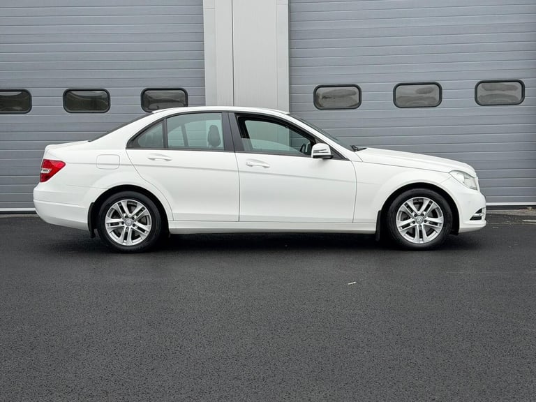 2012 Mercedes-Benz C-Class C220 CDI BlueEFFICIENCY Executive SE 4dr Auto SALOON Diesel Automatic