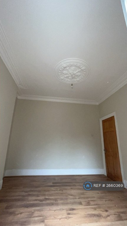 4 bedroom house in Carisbrooke Road, London, E17 (4 bed) (#2660369)