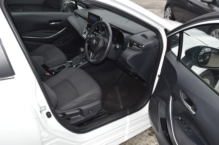 2021 Toyota Corolla 1.8 VVT-i Hybrid Icon Tech 5dr CVT ONE 2021 OWNER SAT NAV HATCHBACK Petrol/El...