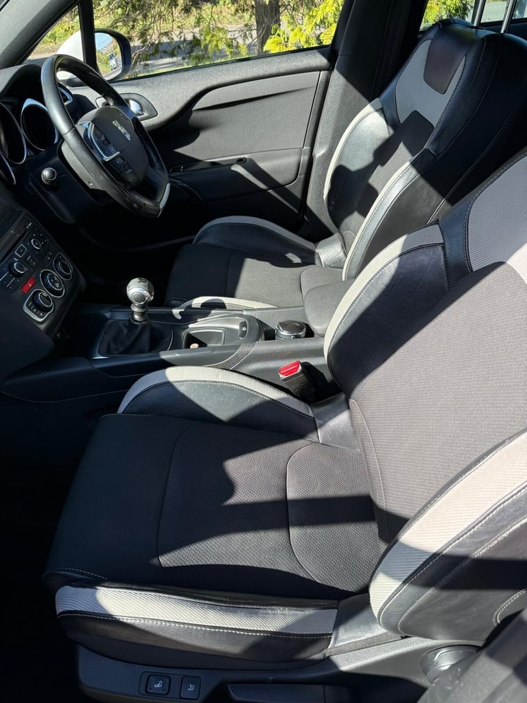 2013 Citroen DS4 1.6 HDi 115 DStyle 5dr HATCHBACK Diesel Manual