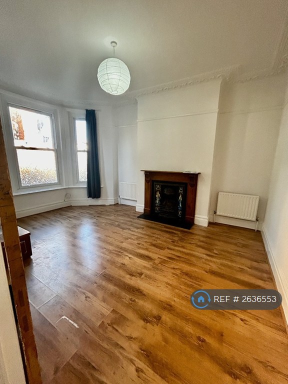 4 bedroom house in Beulah Hill, London, SE19 (4 bed) (#2636553)
