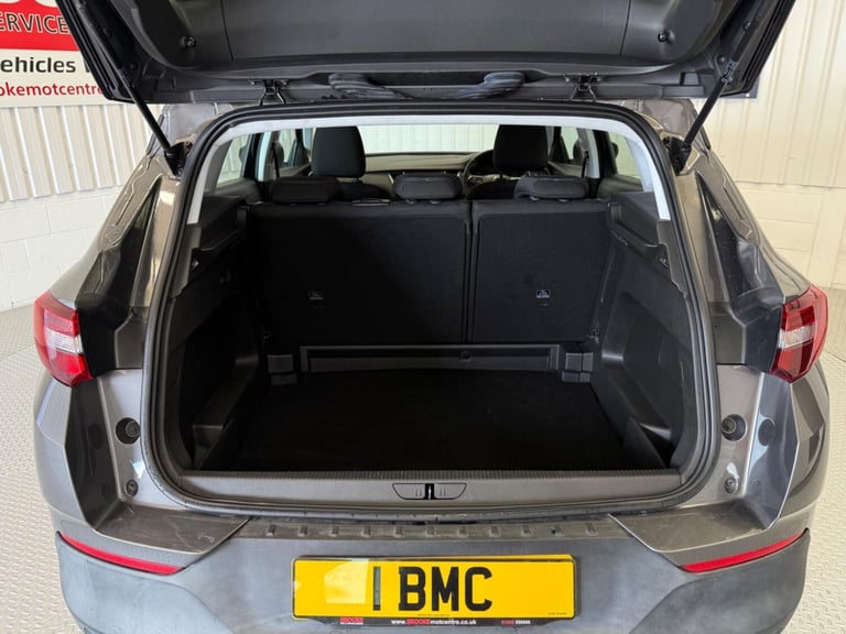 2018 Vauxhall Grandland X 1.2 Turbo SE Euro 6 (s/s) 5dr HATCHBACK Petrol Manual