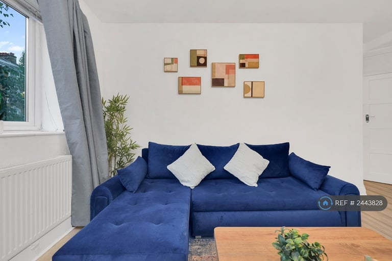 1 bedroom flat in Highbury Grove Court, London, N5 (1 bed) (#2443828)
