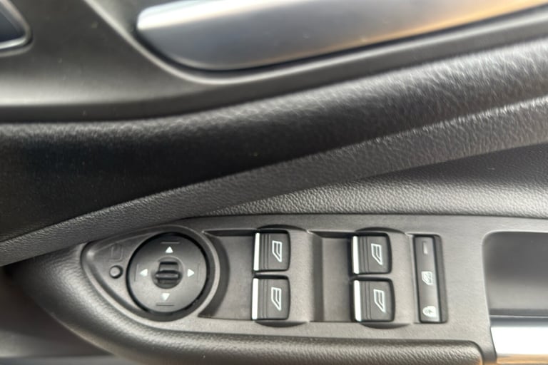  Ford Kuga 2.0 Tdci St Line X Suv 5dr Diesel Powershift Awd Euro 6 s/s 180 Ps