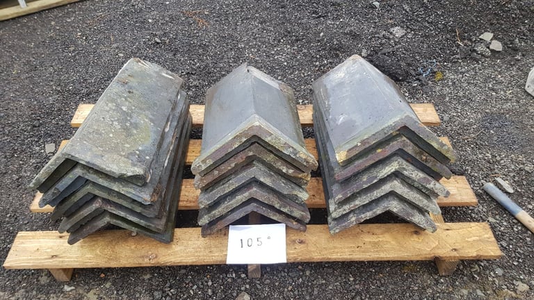 Black Clay Reclaimed Clay Ridge Tiles