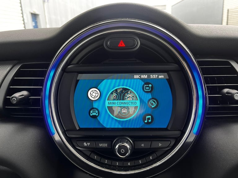 2018 MINI Hatch 1.5 Cooper D Euro 6 (s/s) 3dr HATCHBACK Diesel Manual