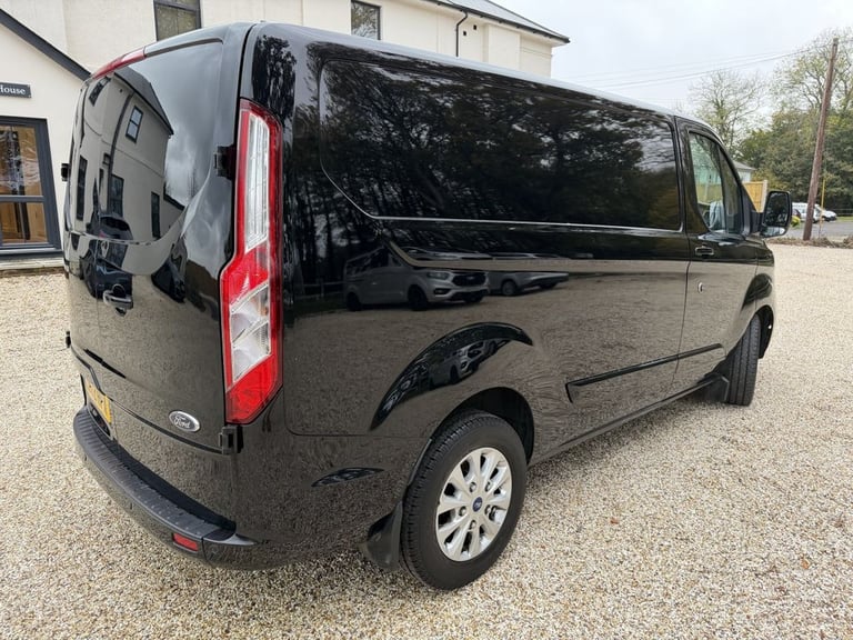 2022 Ford Transit Custom 2.0 EcoBlue 130ps Low Roof Limited Van PANEL VAN DIESEL Manual