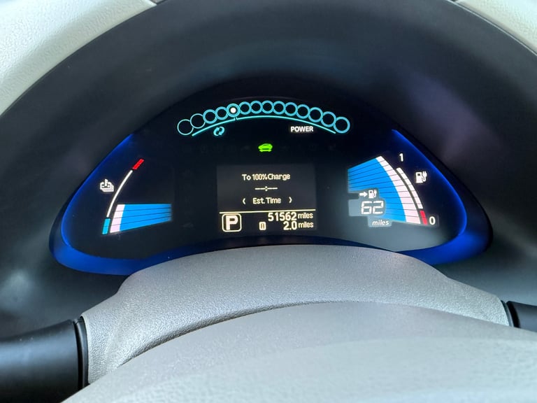 2012 Nissan Leaf Automatic £20 Tax ONLY 51k FSH NEW BRAKES THRES NEW MOT WARRANTY