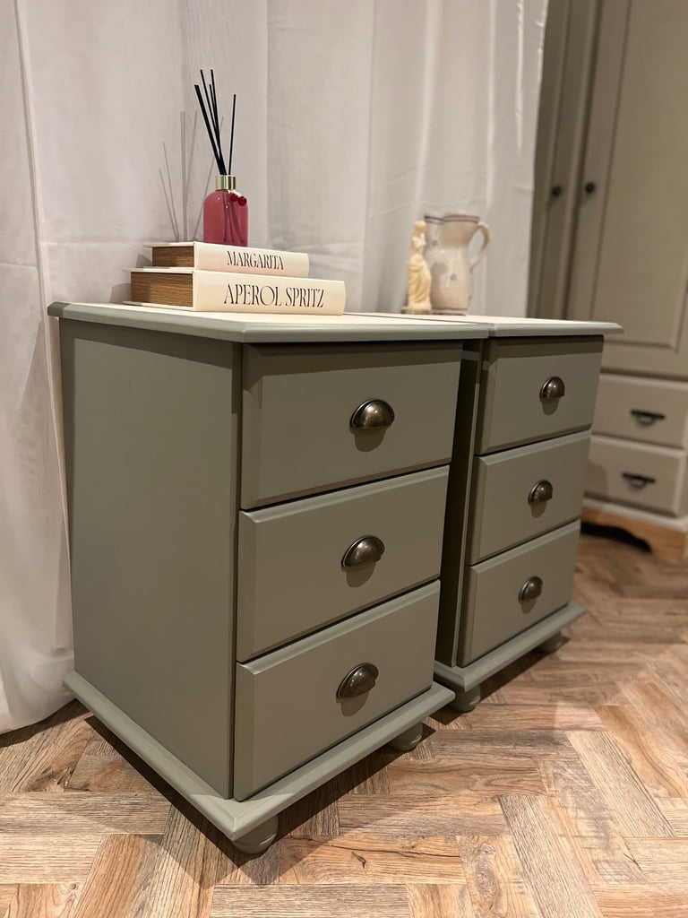 Solid Wood Bedside Tables 