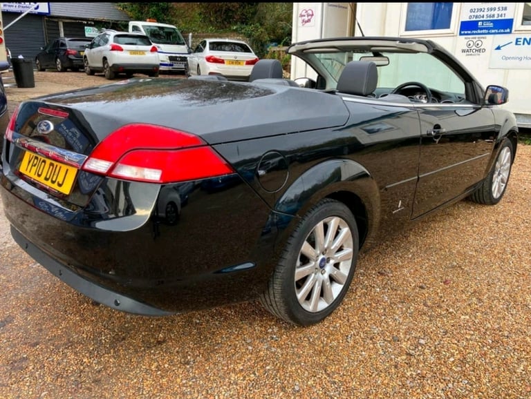 Ford Focus Cabriolet!1 year MOT 05.2026. - Image 4
