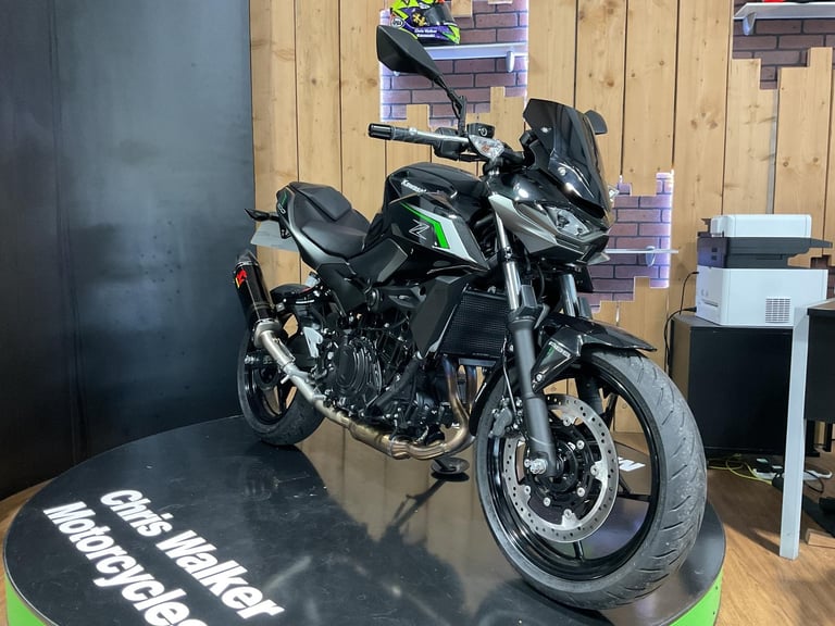 Kawasaki Z500 Performance 2025 just 1135 Miles and One Owner! FREE UK DELIVERY!