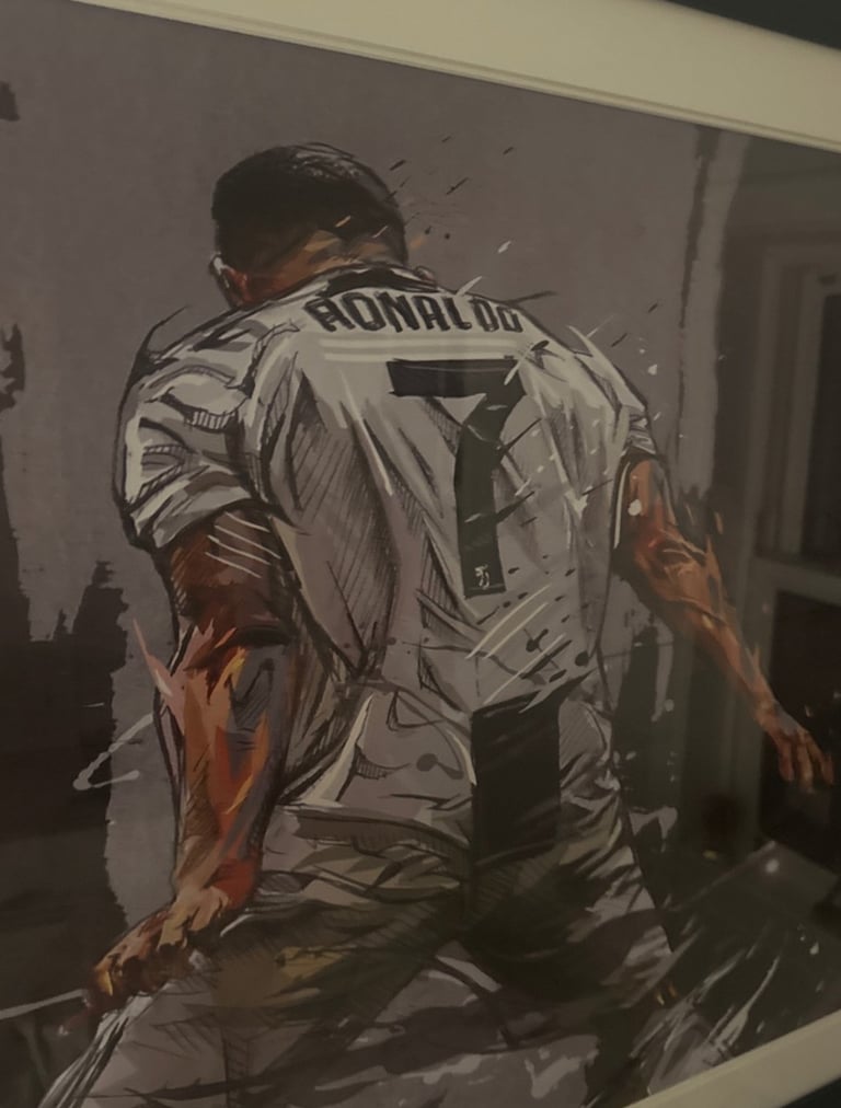 Cristiano Ronaldo print on canvas with no frame  for only £25! 