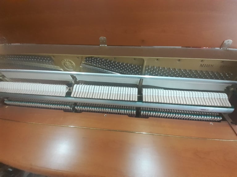 Yamaha c1996 upright Piano Satin Walnut *adjustable stool + 1st tuning* 3 pedals