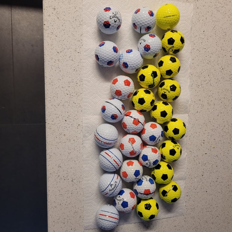 image for 30 callaway chrome soft golf balls 