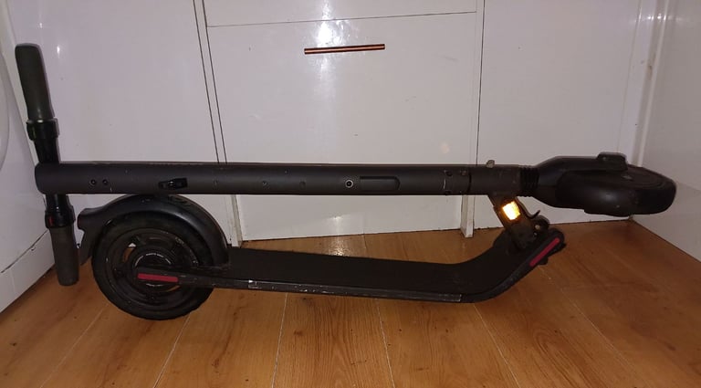 SEGWAY NINEBOOT ELECTRIC SCOOTER FOR ADULT - DELIVERY