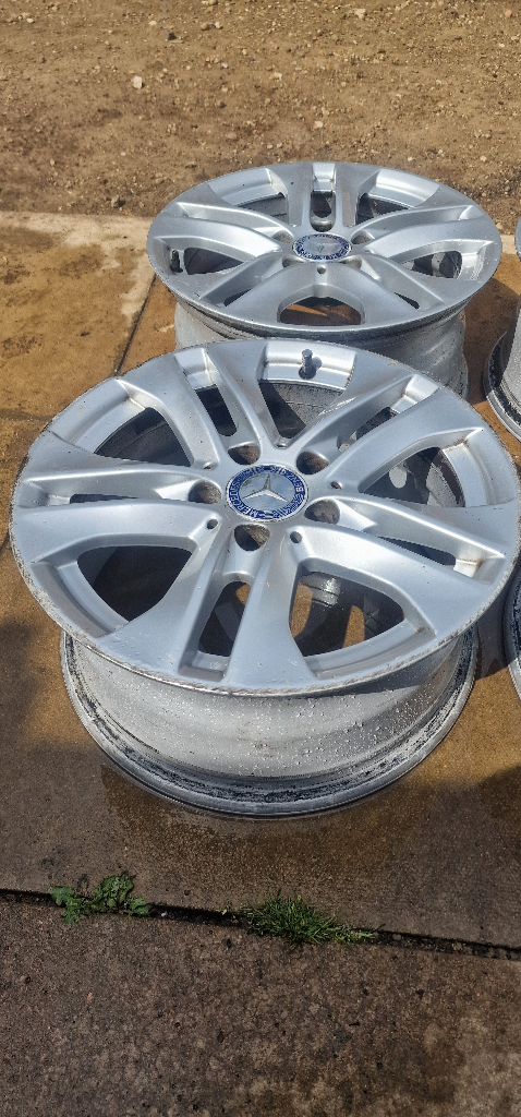 4x Mercedes alloys