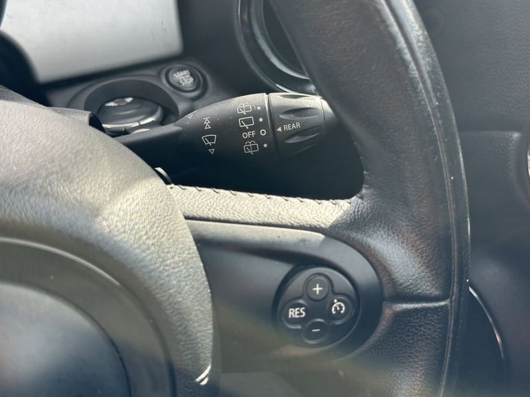 2012 MINI Clubman 1.6 Cooper 5dr ESTATE PETROL Manual